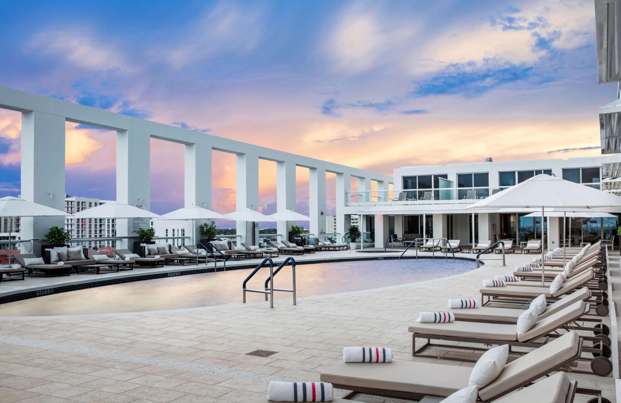 Conrad Fort Lauderdale Beach Eksteriør billede